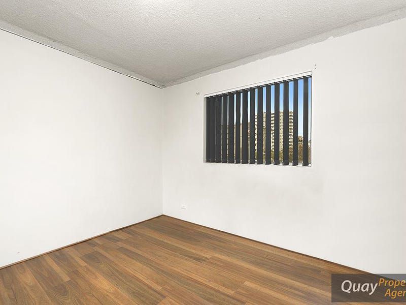 4 / 21 Lachlan  Street, Warwick Farm