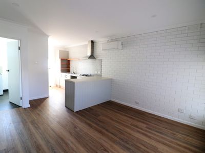 1 / 23 Tallarook Street, Seymour