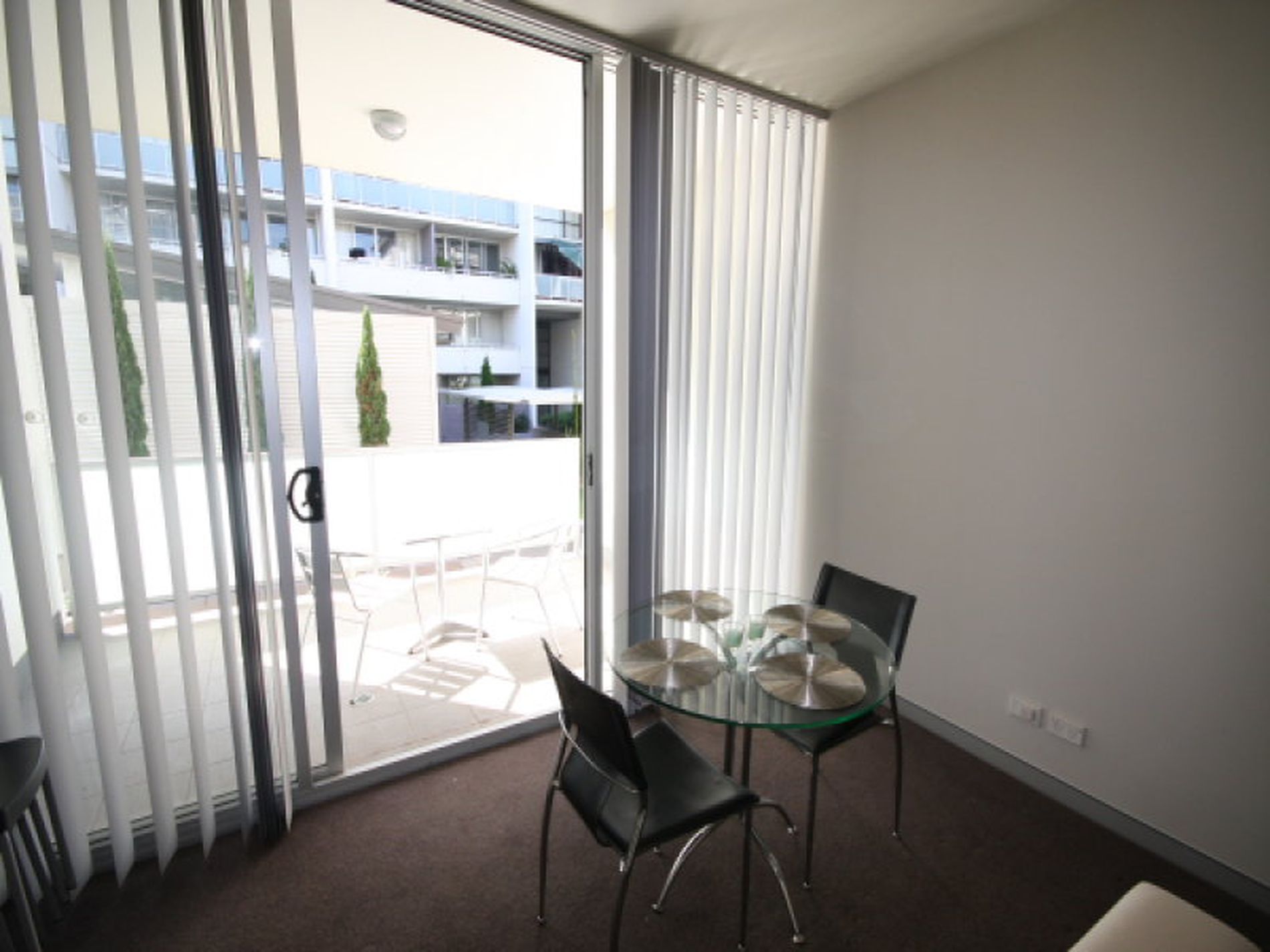 143 / 5 Queen Street, Rosebery