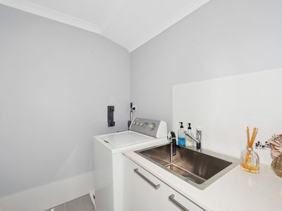 18 Lancaster Loop, Piara Waters