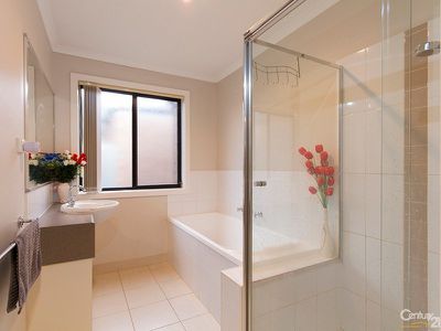 4 / 9 Carly Close, Narre Warren South
