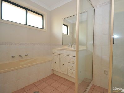 26 Websdale Drive, Dubbo