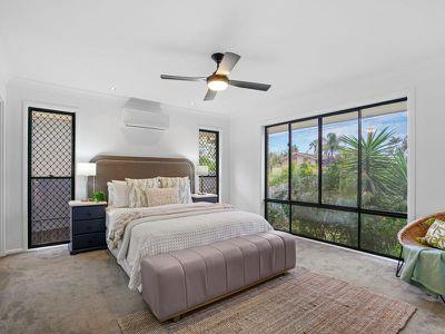 14 HILLVIEW PARADE, Ashmore