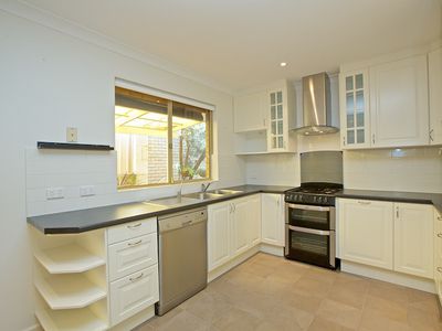 6/27 Scalby Street, Scarborough