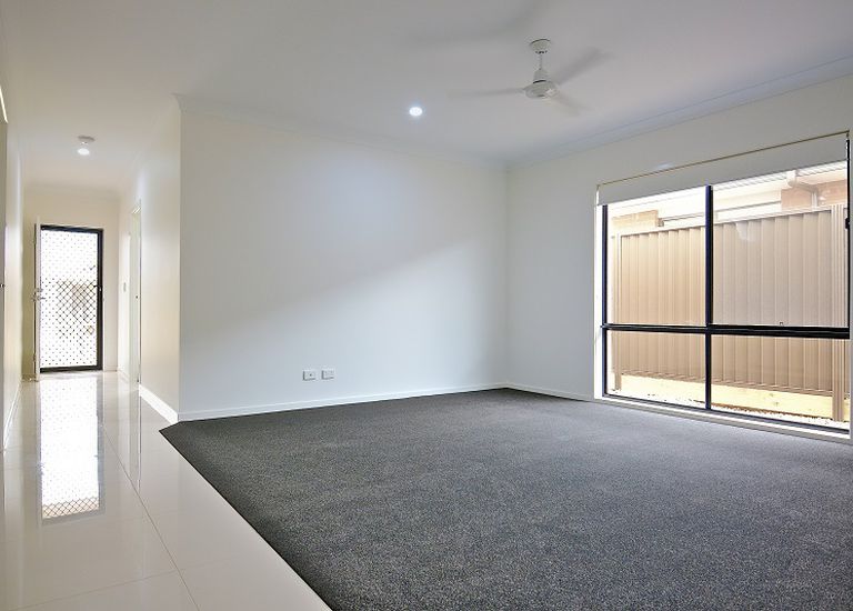 8 Monash Avenue, Gledswood Hills