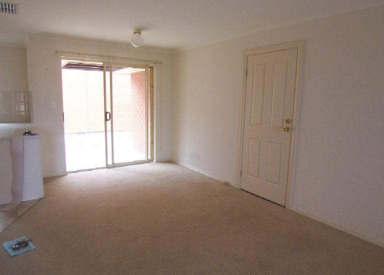 2 / 15-17 Barndoo Street, Hallett Cove