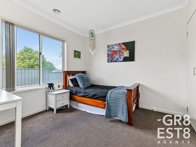 34 William Thwaites Boulevard, Cranbourne North