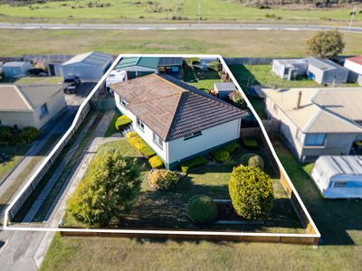 6 Gee Avenue, George Town