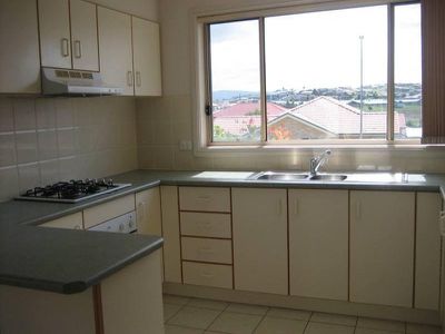 2 Tooma Place, Flinders