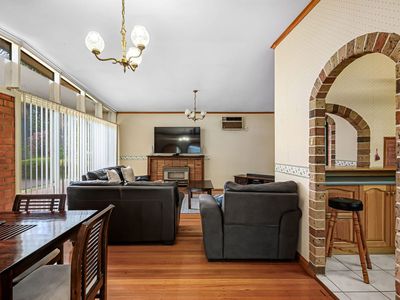 10 Raggatt Crescent, Mitchell Park
