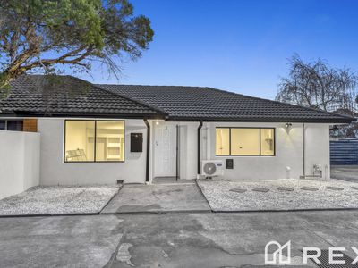 2 / 16-18 Heywood Crescent, Cranbourne North