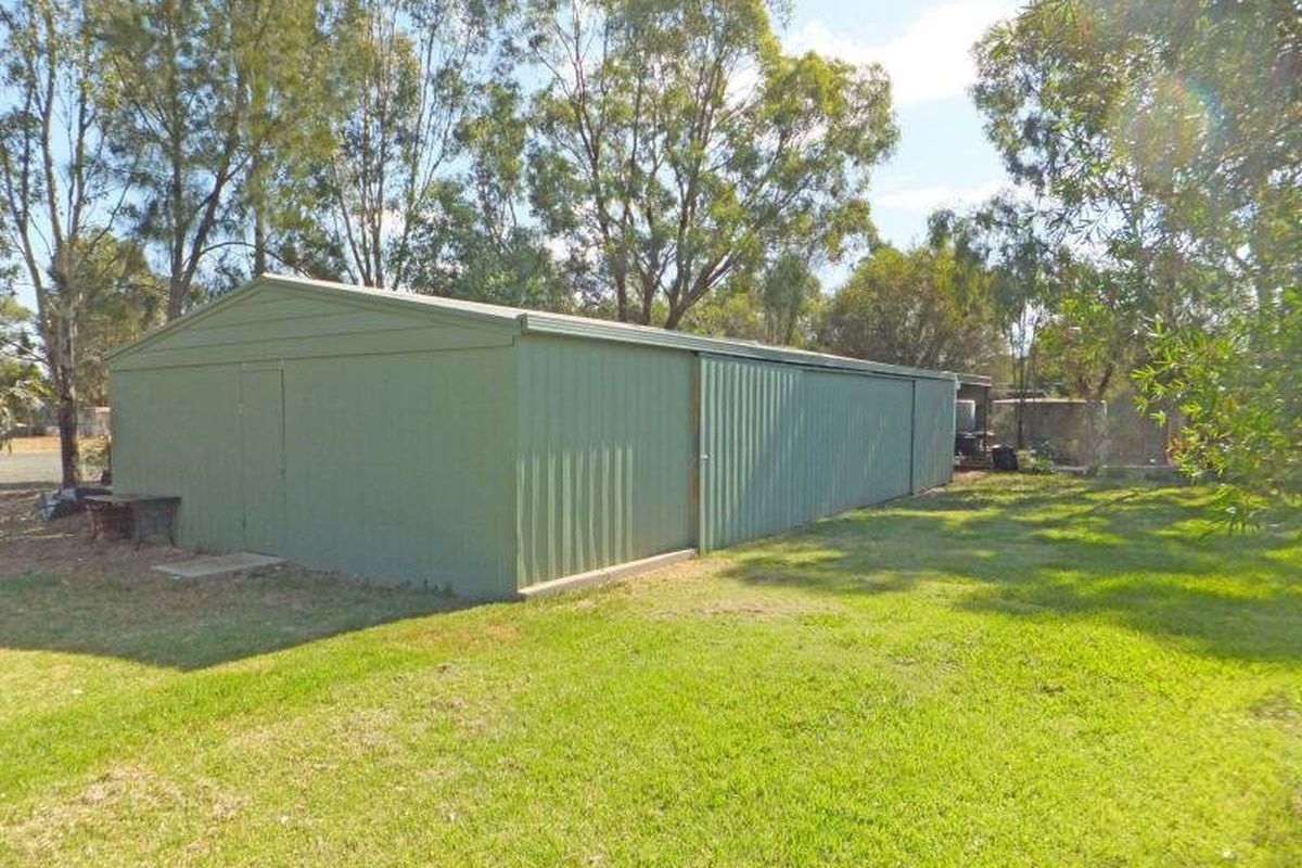 100 The Avenue , Kyabram