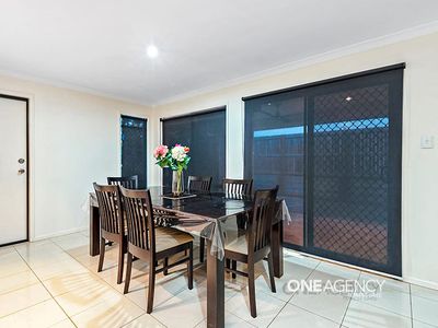 21 Carisbrook Cct, Forest Lake