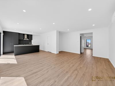 14 Attraction Way, Mambourin