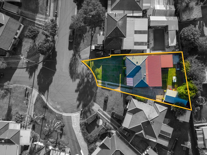 10 Runyon Ave, Greystanes