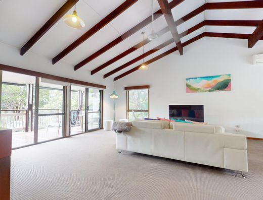 Beautifully presented Noosa Heads Home - AVAILABLE LATE JANUARY image 3