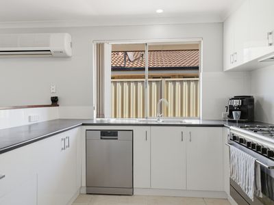 11 Estcourt Road, Redcliffe