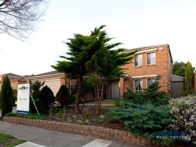 36 Lake View Drive, Narre Warren South