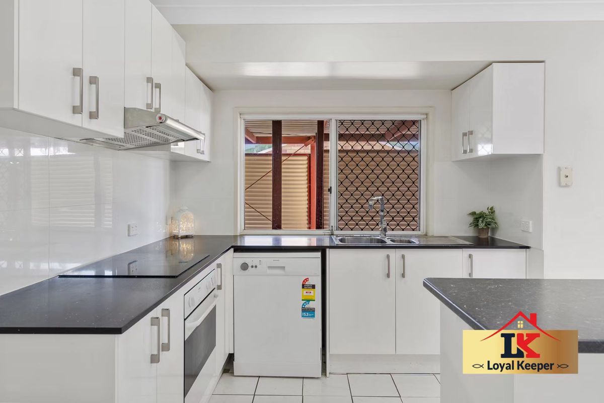2 TREBECK STREET, Browns Plains