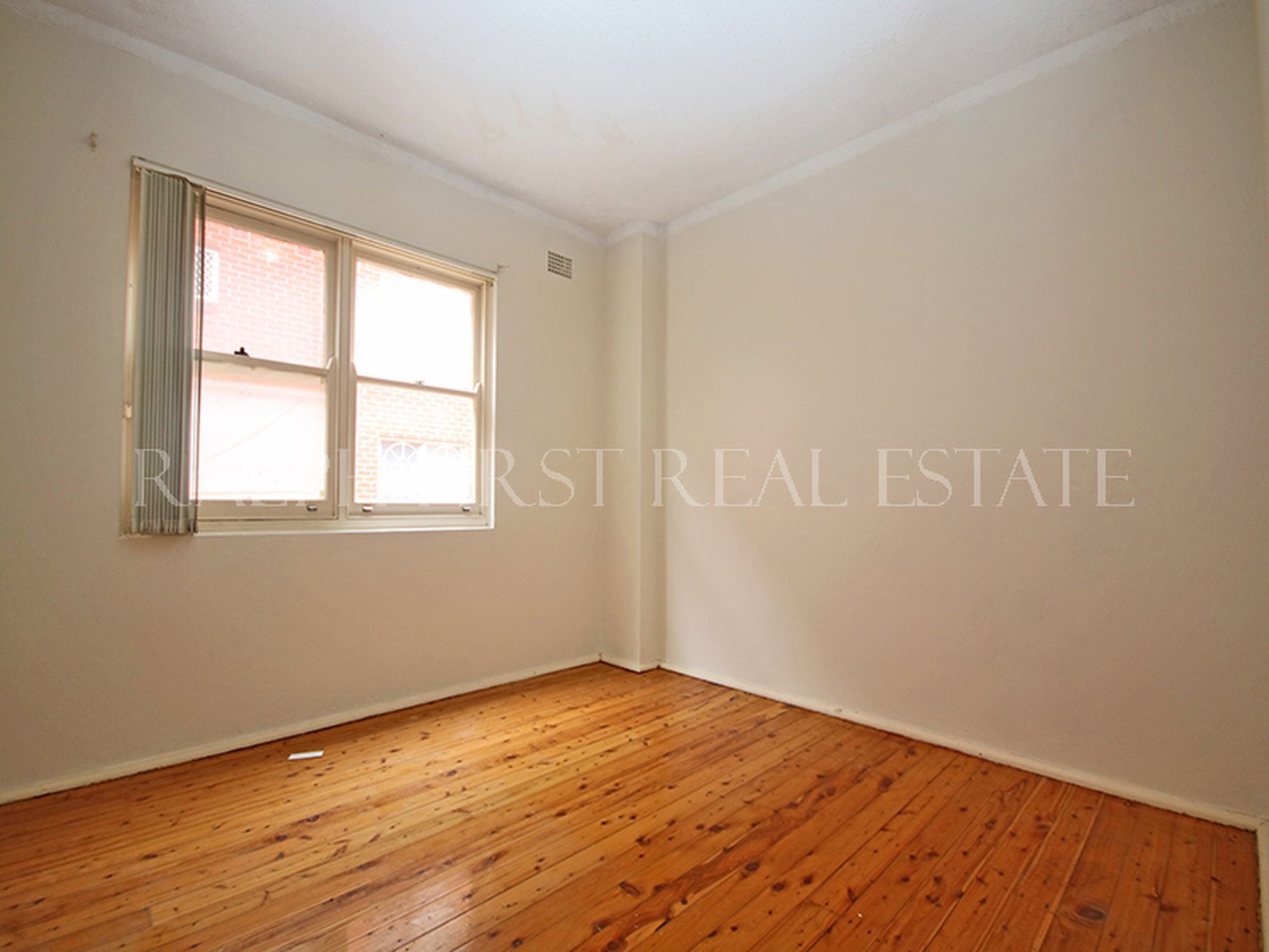 1 / 12 Renown Avenue, Wiley Park