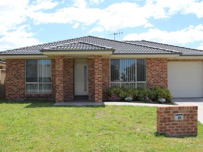 35 Moonstone Drive, Orange