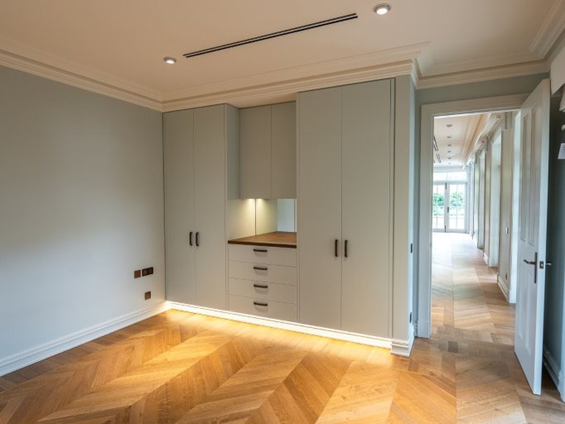 2 / 147 Darling Point Road, Darling Point