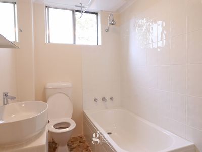 8 / 46-48 Meadow Crescent, Meadowbank