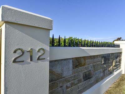 212 Wynham Road, Moorak