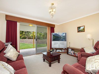 18 Donna Avenue, Rochedale South