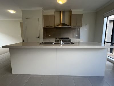 26 Lemon Myrtle Way, Craigieburn