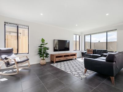 216 Lord Street, Caversham