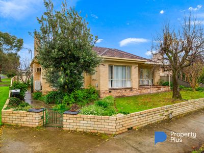 154 MacKenzie Street West, Golden Square