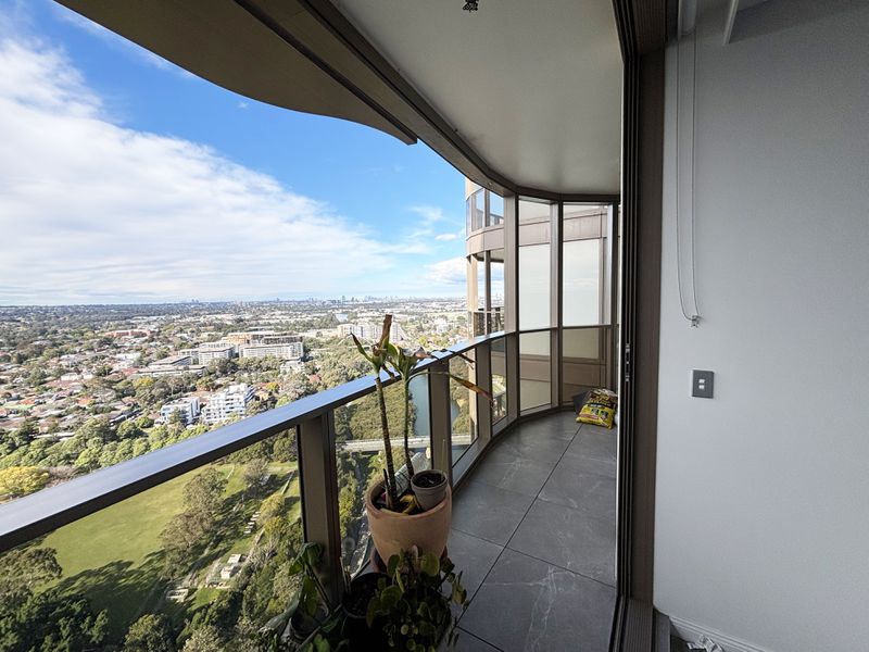 3036 / 18 George Street, Parramatta