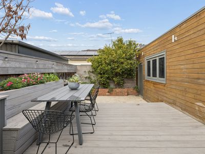 37 Robbs Road, West Footscray