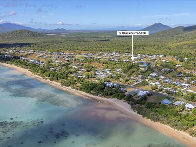 5 Blackcurrant Drive, Hideaway Bay