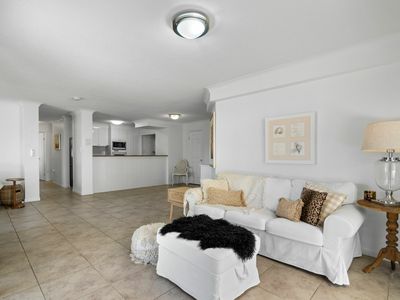 10 / 100 Cotlew Street East, Southport