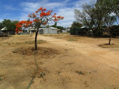 136 Wren Street, Longreach