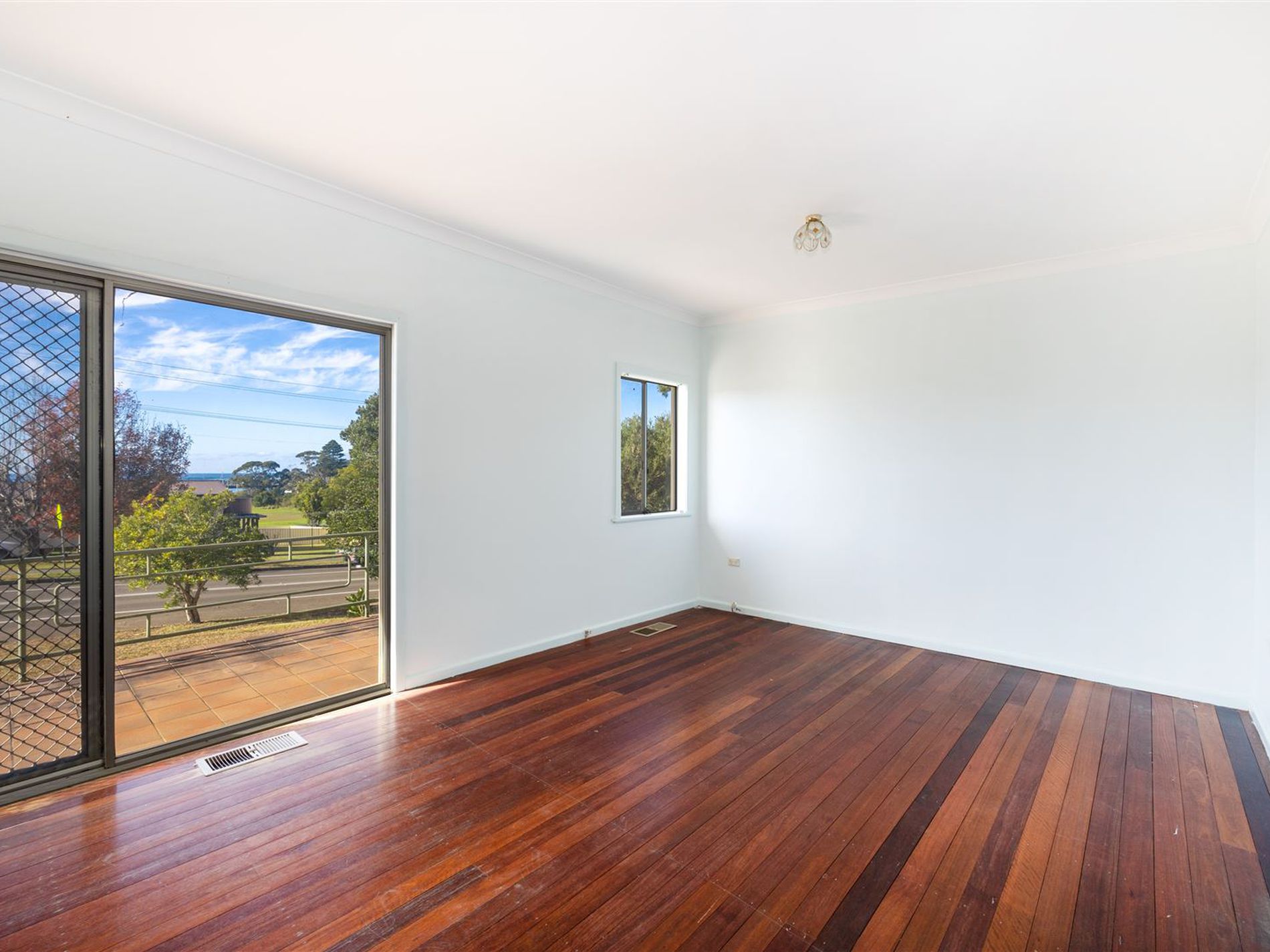 53 St Vincent Street, Ulladulla