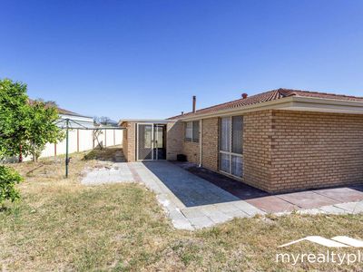 2 Casuarina Way, Morley