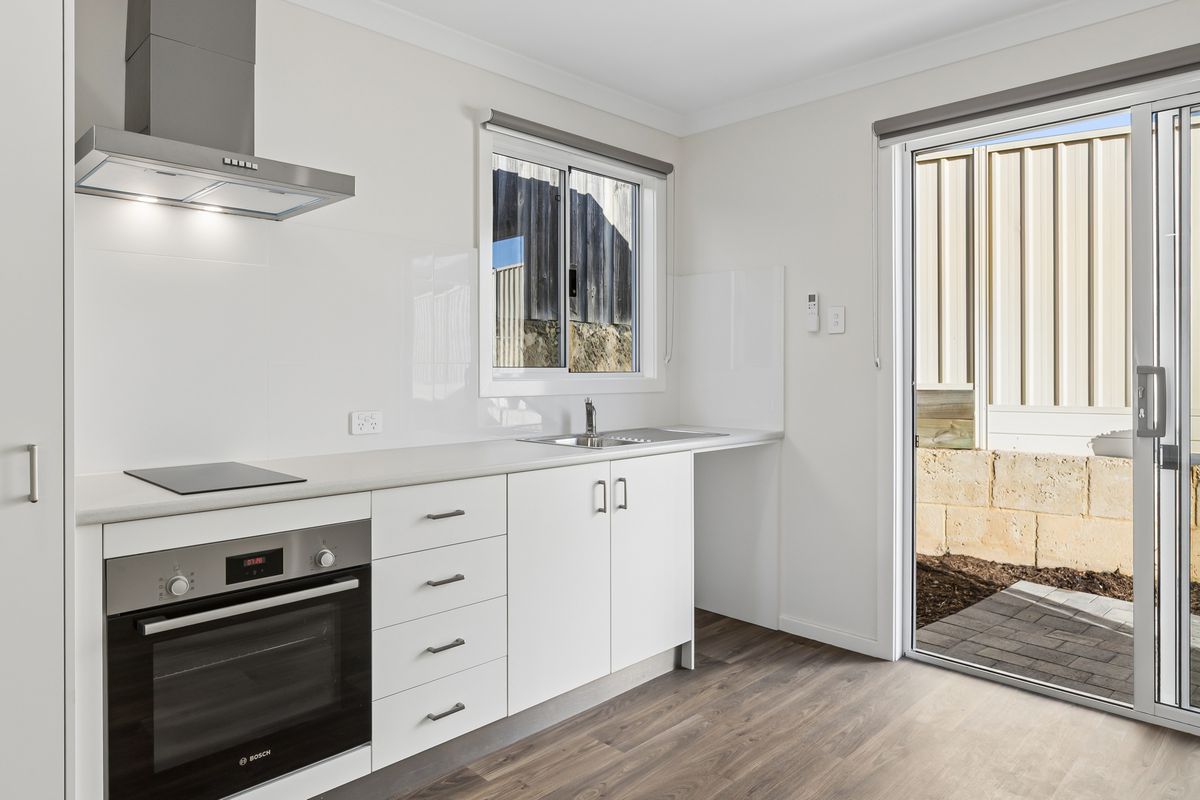 Rear Granny Flat, 33 Attwood Place, Clarkson