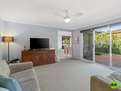 7 Inderan Avenue, Lake Haven