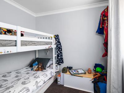 4 St John Grove, Hannans