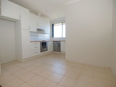 7 / 23 Walton Crescent, Abbotsford
