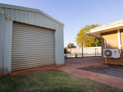 13 Barrow Place, South Hedland