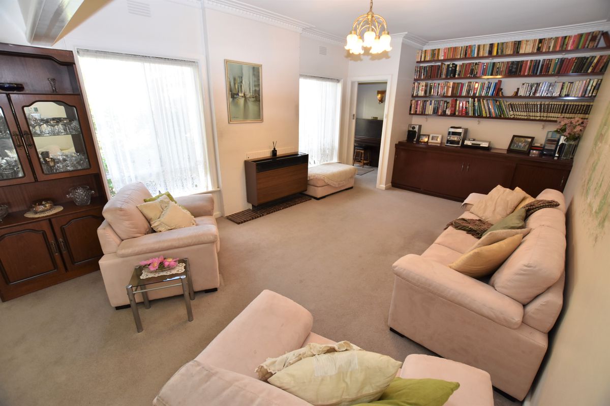 64 Lake Road, Kyabram