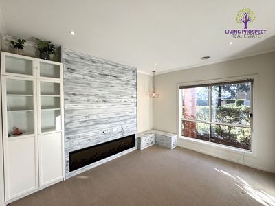 8 Turnstone Drive, Point Cook