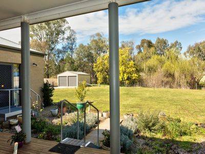 10 Vine Street, Holbrook