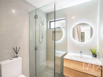 2 / 3 Lennox Avenue, Lutana
