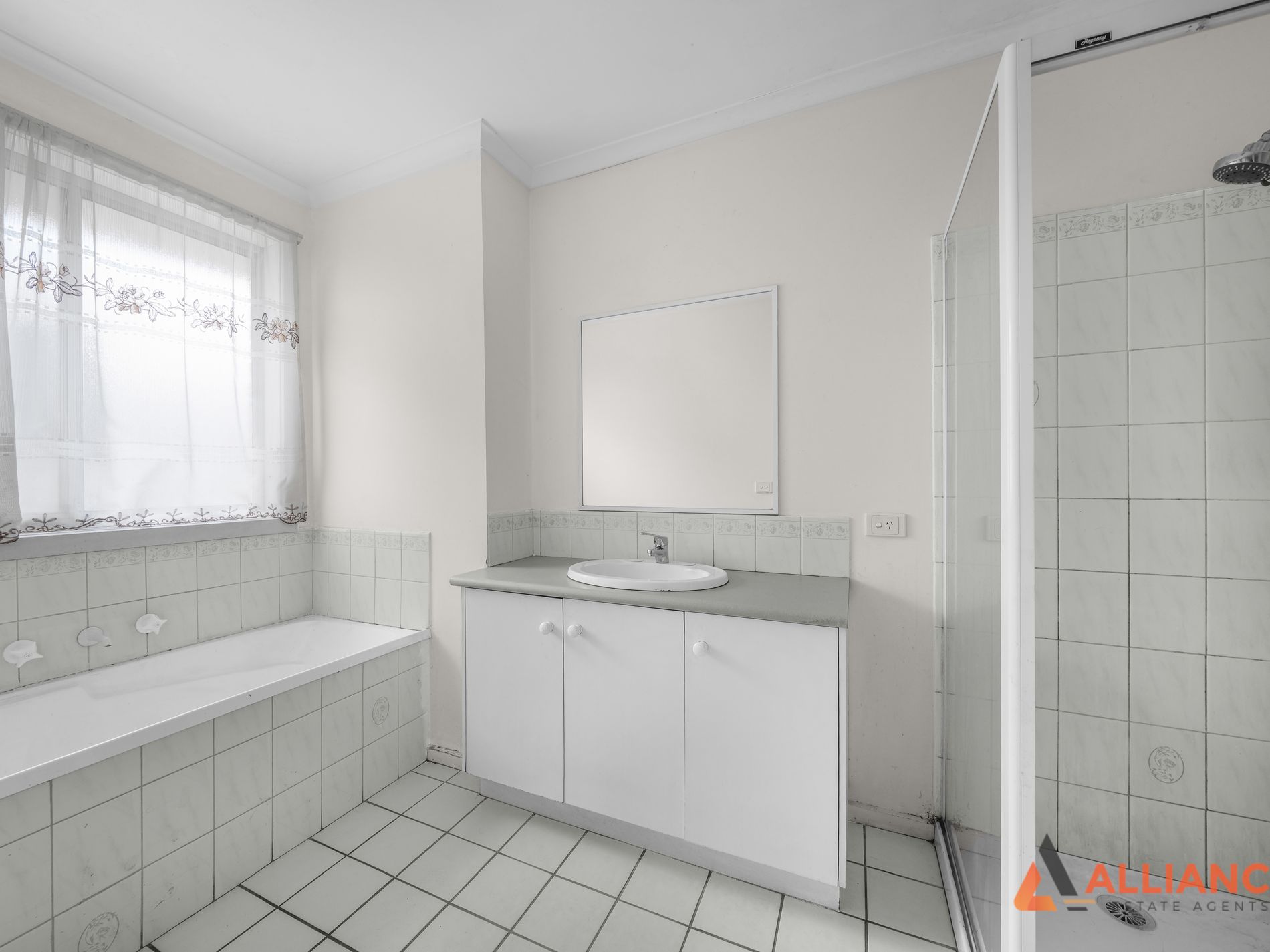 27 Plowman Court, Epping