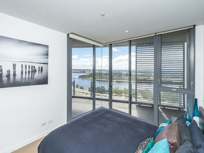 1905 / 96 Bow River, Burswood